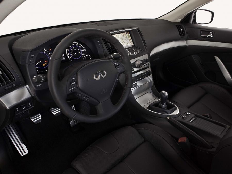  Infiniti G37 IPL Coupe 2010 года  (фото 7 из 13)